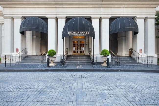 Building Photo - Beautiful 2bd/2ba Condo 1/2 Block from Piedmont Park and 17th Floor View!!