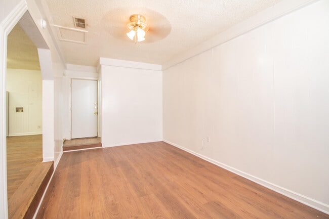 Photo - 4602 Detroit Ave