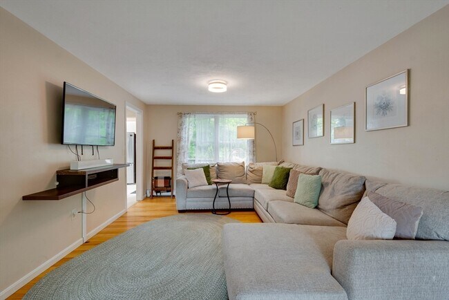 Photo - 43 Joseph Rd