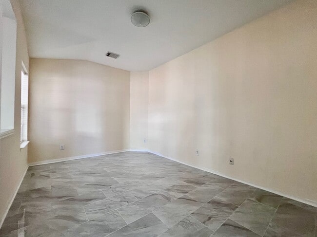 Photo - 7710 Sapulpa Ln