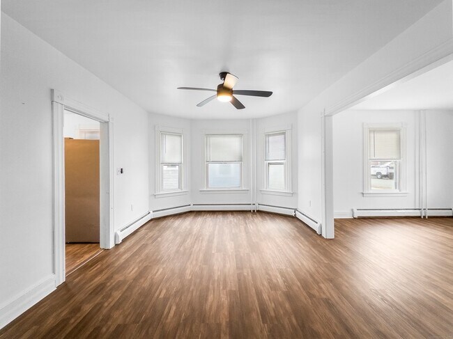 Photo - 634 High St Unit 1