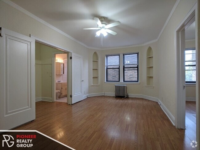 Building Photo - 4831 N Damen Ave Rental
