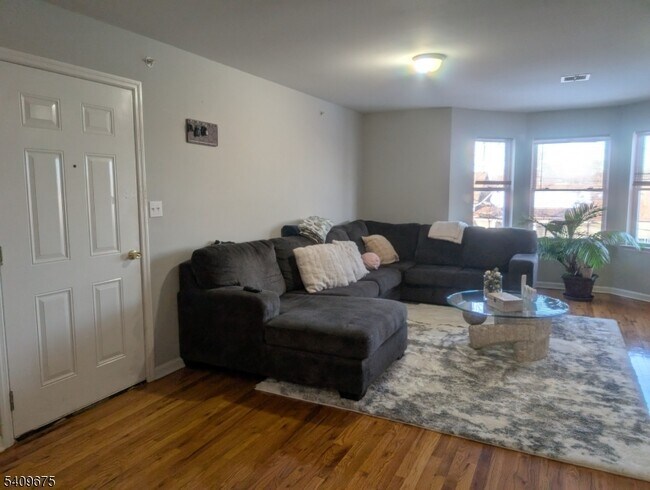 Photo - 14 Hunter St