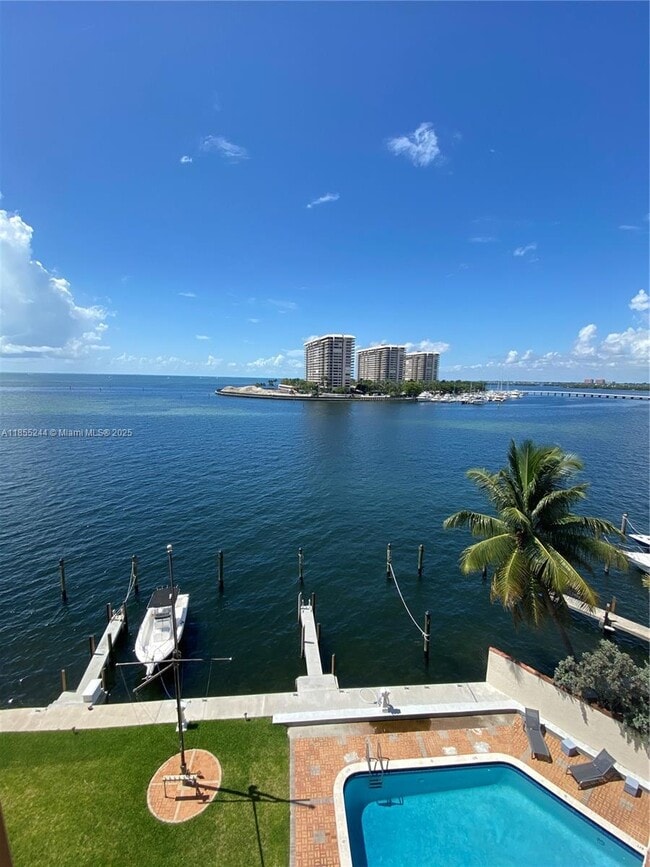 Building Photo - 1632 S Bayshore Ct Unit 503 Rental