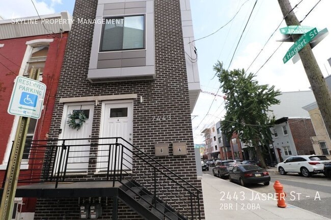 Building Photo - 2443 Jasper St Unit A