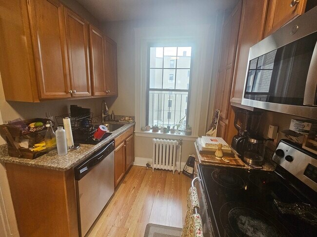Photo - 370 Chestnut Hill Ave Unit 35