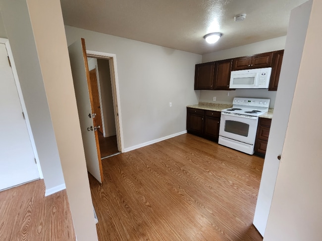 Photo - 2347 Graham Rd Unit 2