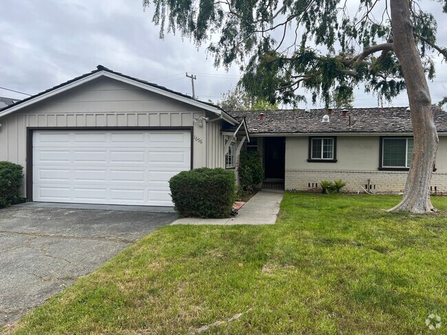 Building Photo - Beautiful 3 bed 2 bath Sunnyvale home.