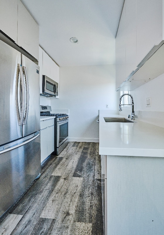 Building Photo - 1333 W 36th Pl Unit 4 Rental