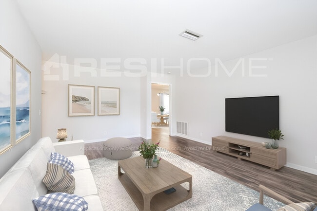 Photo - 1012 Mockingbird Cir