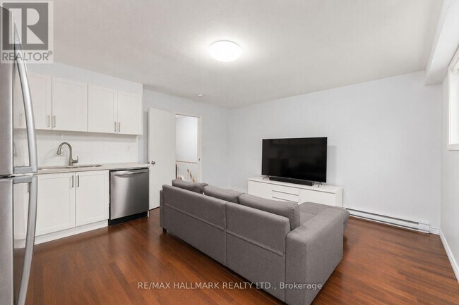 Photo - 82 Halsey Ave