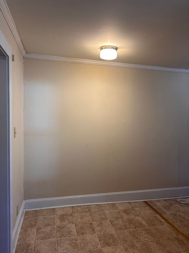 Photo - 310 E Granville St Unidad 2