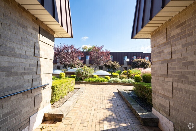 Photo - Atrium Plaza Condominium