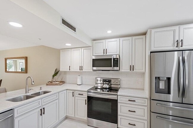 Photo - 2101 Marina Isle Way Unidad 203