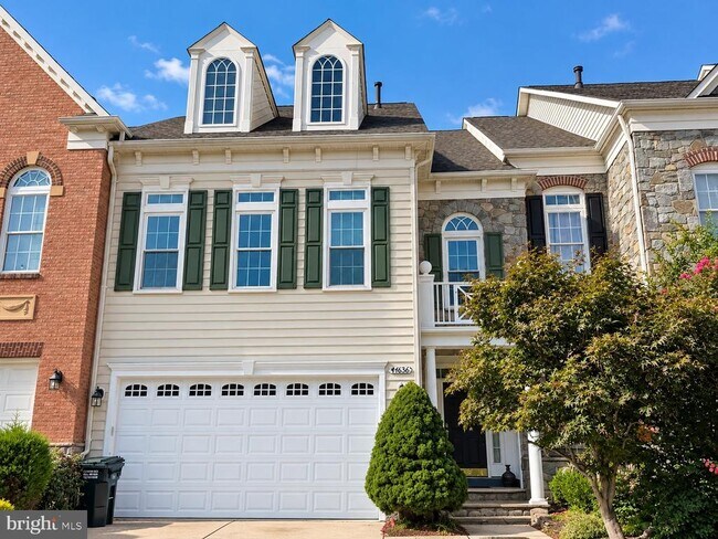 47636 Mid Surrey Square