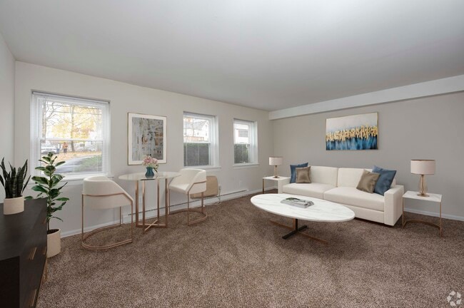 Hampton House Apartments