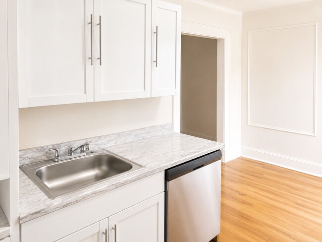 Photo - 3806 W Irving Park Rd Unit 8