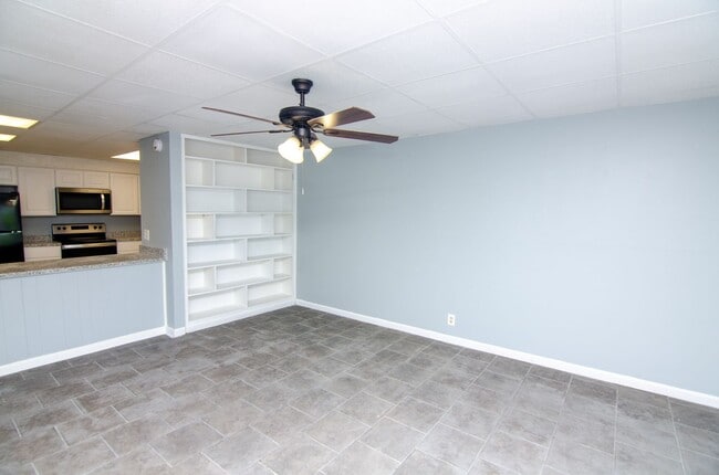 Photo - 1041 Harold Dr