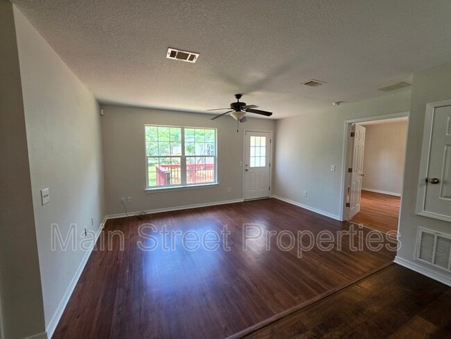 Photo - 8510 Pond Ave
