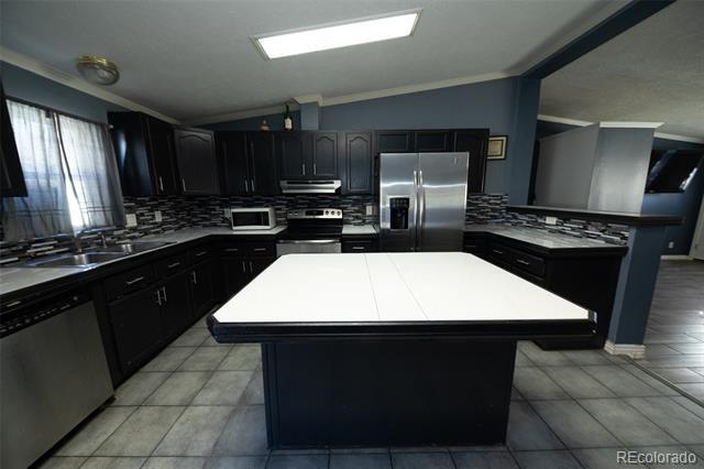 Photo - 5774 Clay St