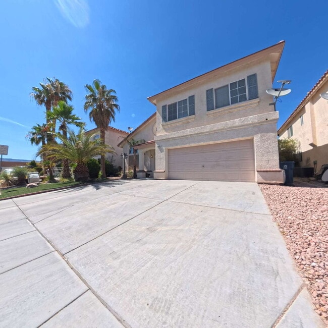 Building Photo - Beautiful 2-Story Home with Pool, Waterfall & Spacious Open Floor Plan!
