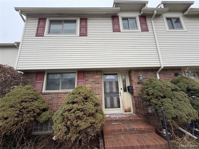 Building Photo - 1780 E Thirteen Mile Rd