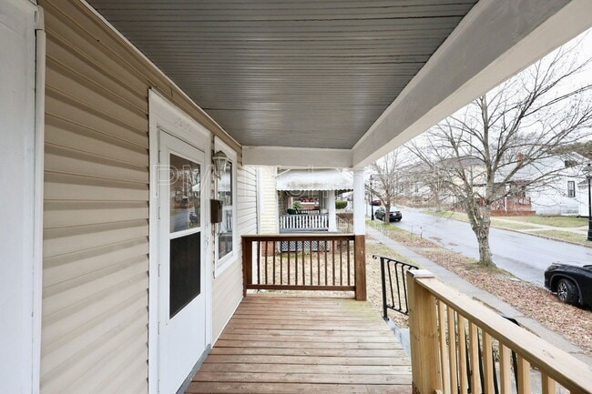 Photo - 1910 Chicago Ave