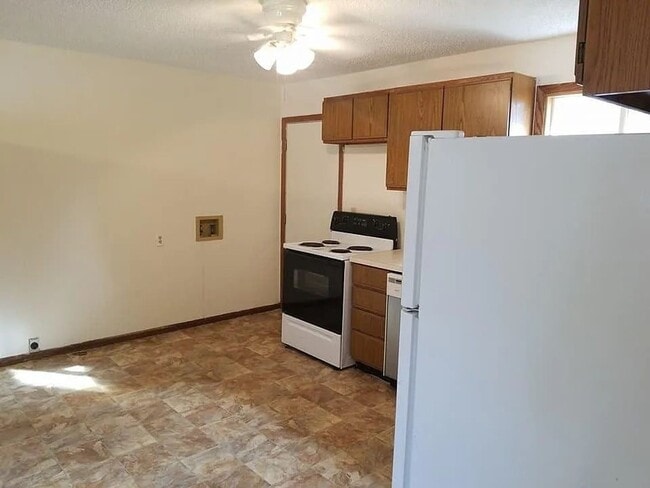 Photo - Charming 2-Bedroom 1 Bath Duplex!