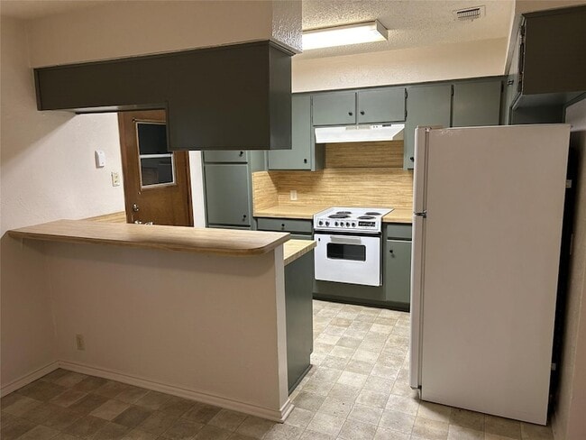 Photo - 1300 N Nolan River Rd Apartment Unit B