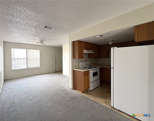 Photo - 1307 Monroe Loop Unit D