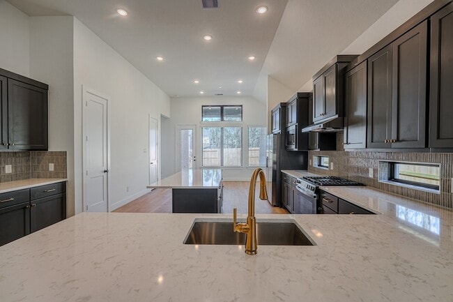 Photo - 564 Tawny Rim Dr