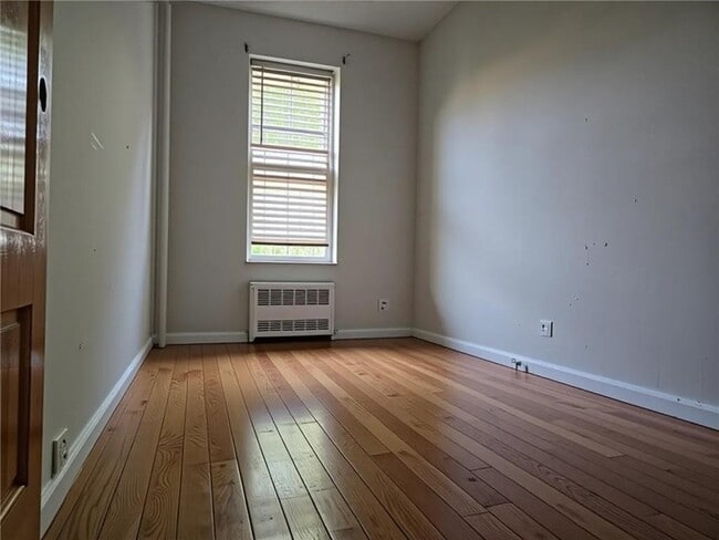 302 Parkville Ave Unit 1