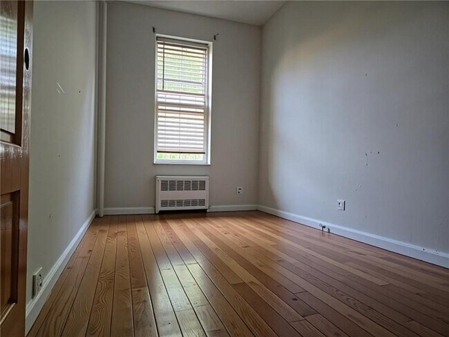Photo - 302 Parkville Ave Unit 1