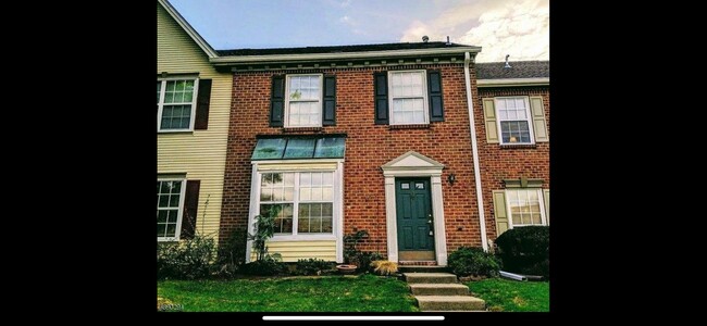 Photo - 6 Townsend Ct Townhome