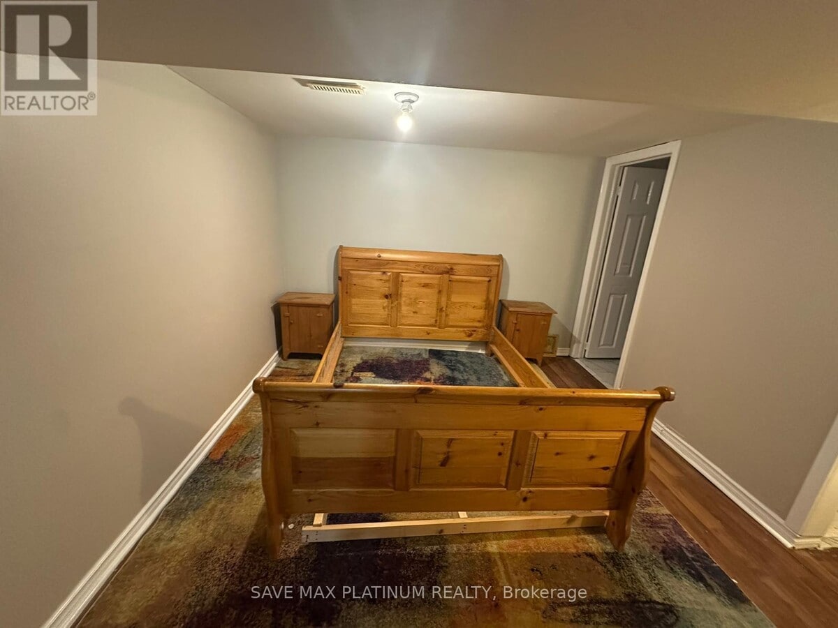 Photo - 111 Folkstone Crescent