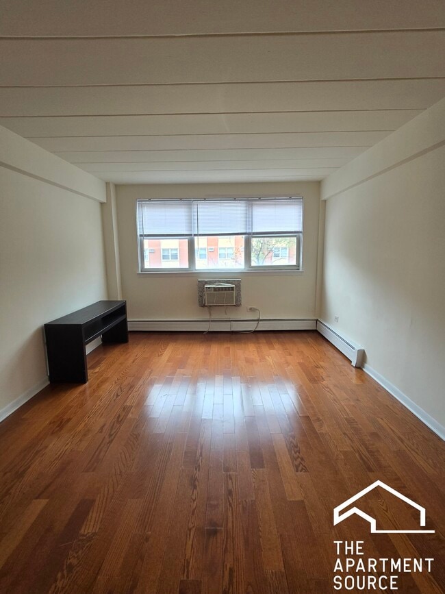 Photo - 6821 N Sheridan Rd Unit 305