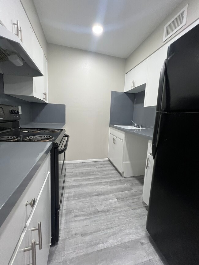 Photo - 1608 Tamarack Ave Unit 29