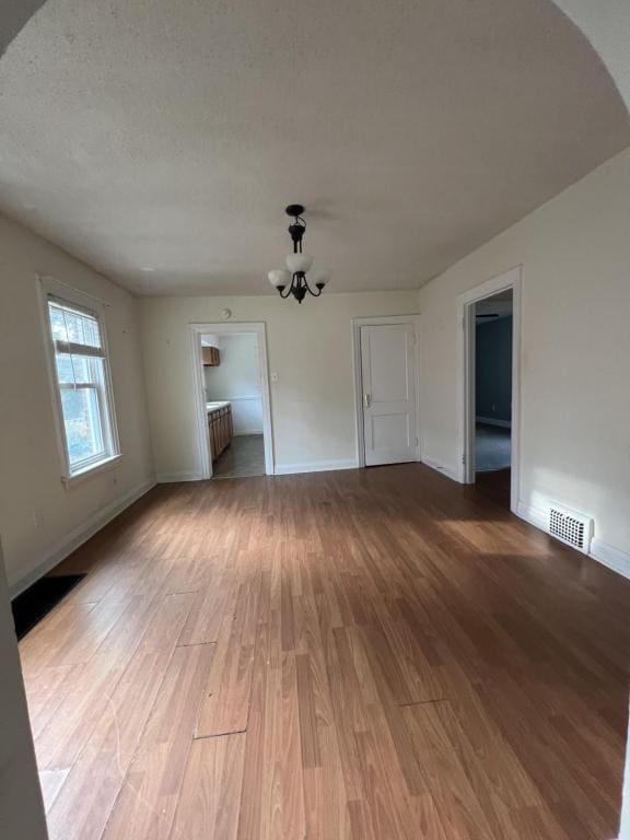 Photo - 233 E 33rd St