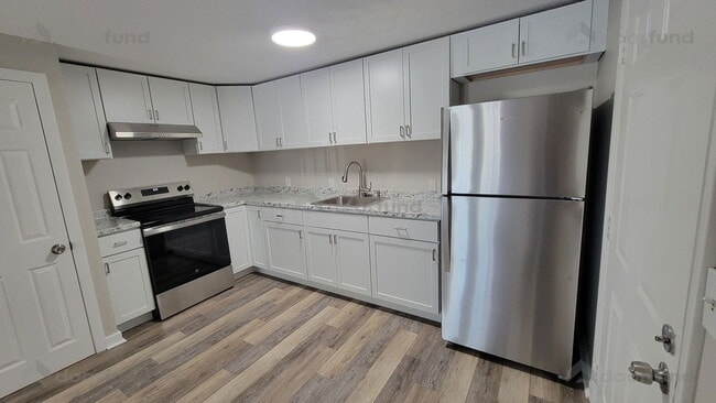 Building Photo - 156 Columbus St Unit 7 Rental