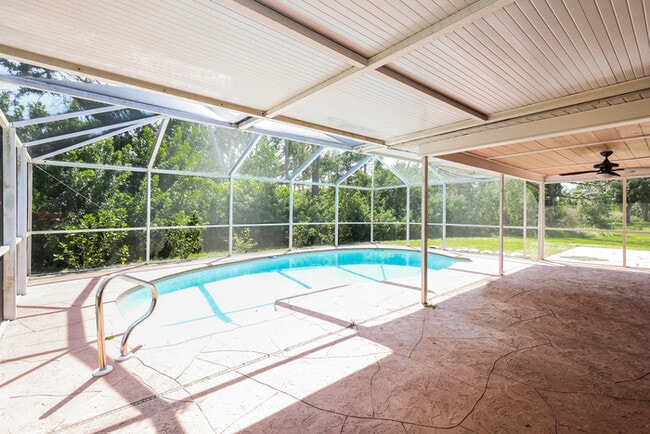 Photo - 5946 Stringfellow Rd
