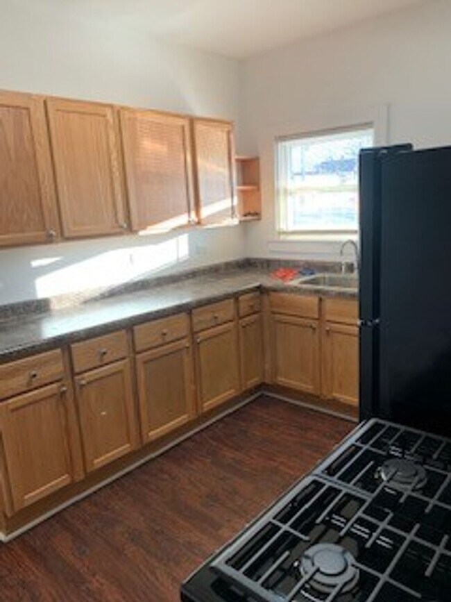 Photo - 535 S State St Unit 1