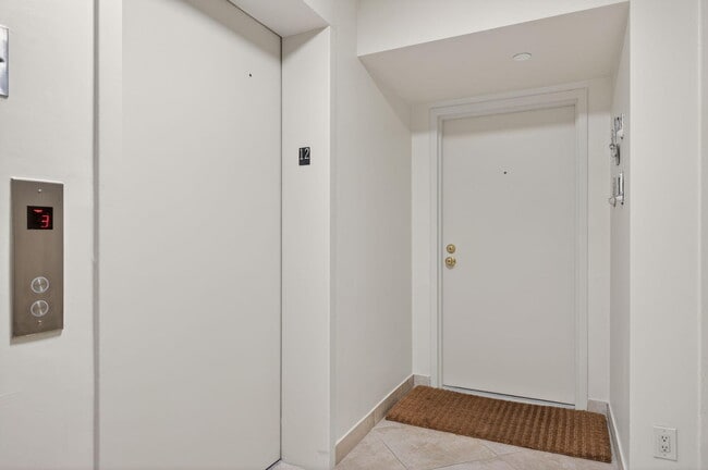 Photo - 4301 N Ocean Blvd Unidad 1206