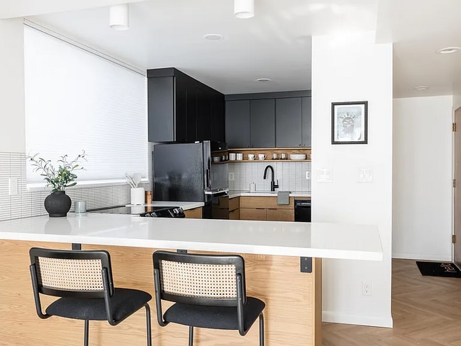 Photo - 673 E 6th Ave Unit 5