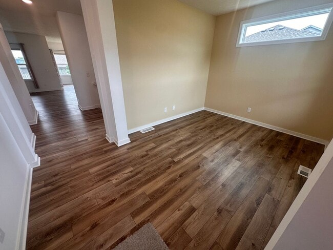 Photo - Home For Rent Papillion