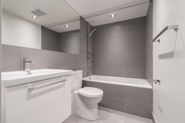 Photo - 230 Oak St Unité 811