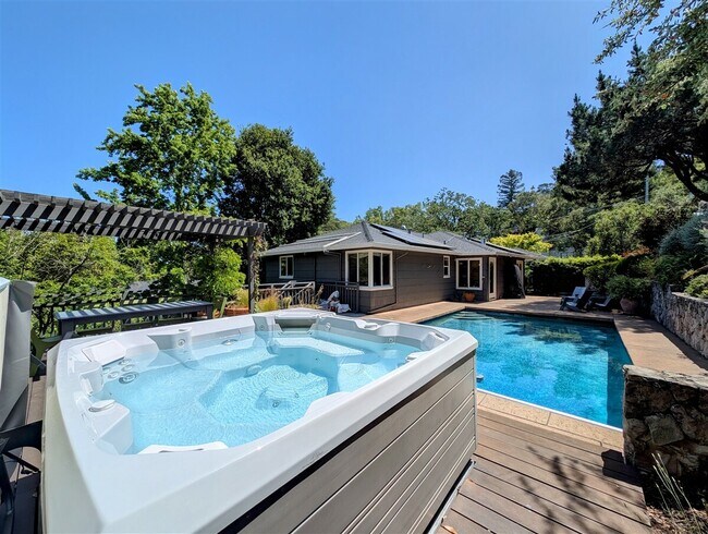 Photo - 10 Idalia Ct