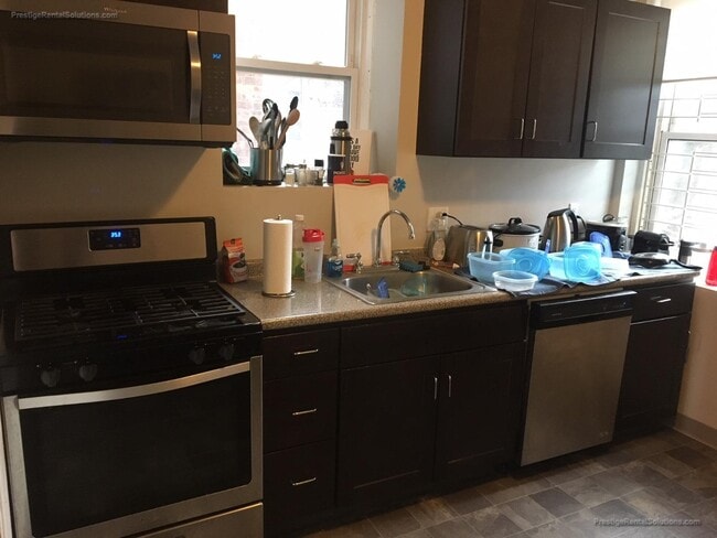 Building Photo - 146 Chiswick Rd