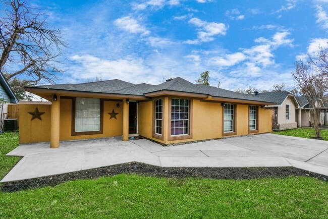 Photo - 6439 Hidden Arbor Ln