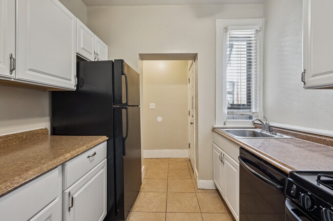 Photo - 718 N Grant St Unit 5