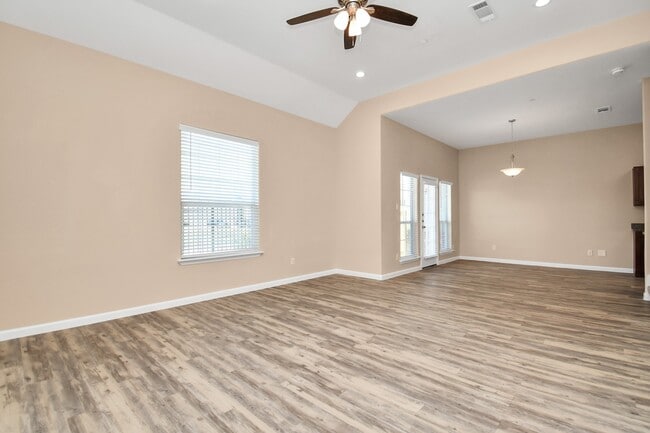 Photo - 2318 Bermuda Palms Dr